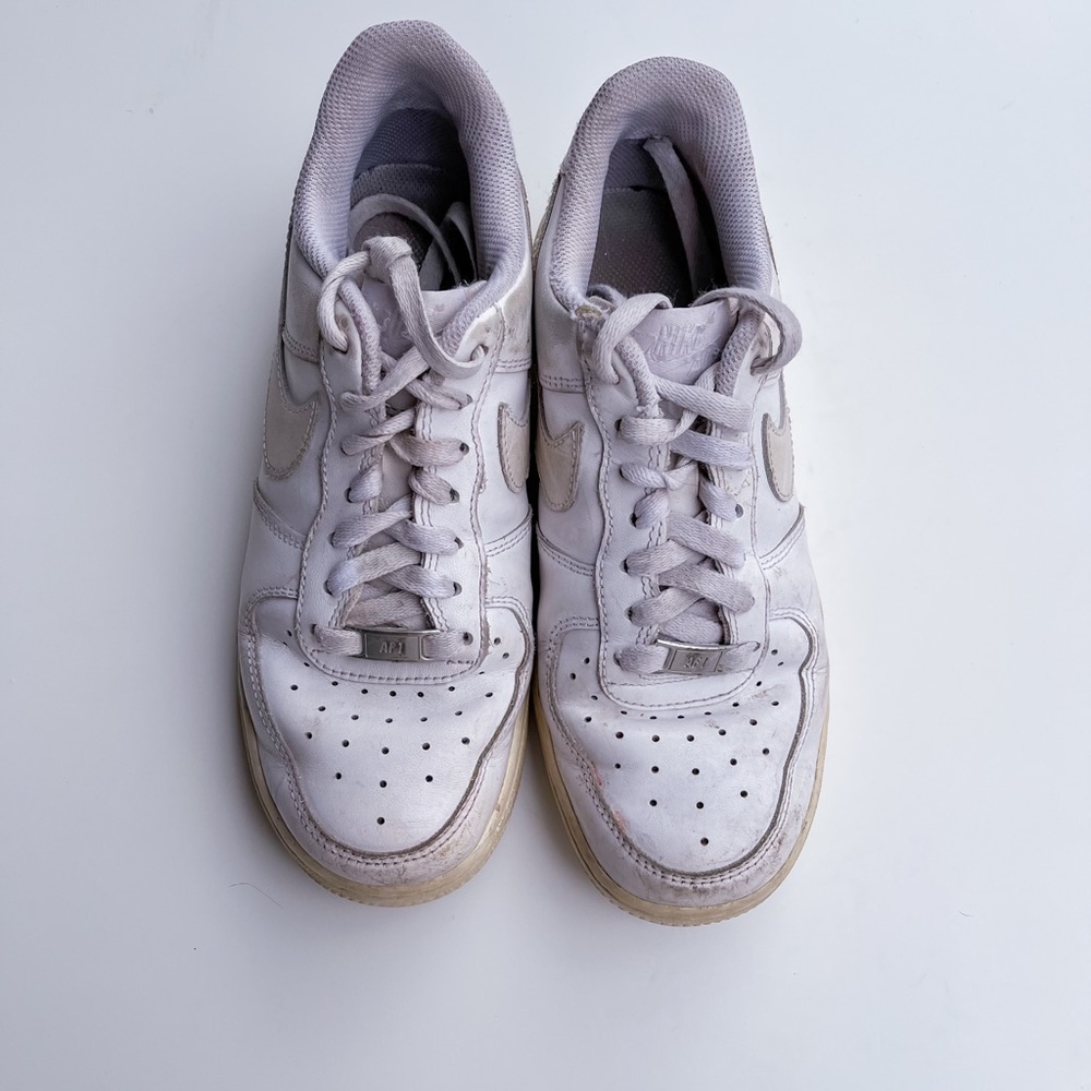 Nike White Mesh-Trim Low-Top Trainer